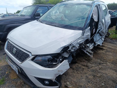 SEAT ARONA (KJ)
