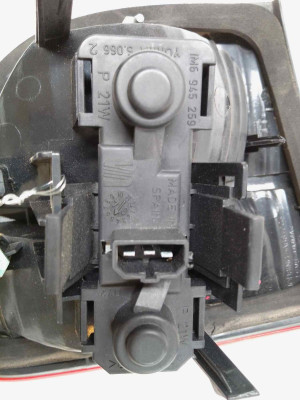 PILOTO TRASERO DERECHO INTERIOR, SEAT, LEON (1M1)