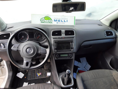 VOLKSWAGEN POLO V (6R1)