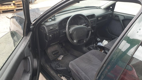 OPEL VECTRA A 
