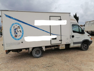 IVECO DAILY FURGÓN