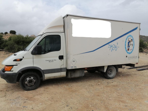 IVECO DAILY FURGÓN — Donor Vehicle for Used Parts 