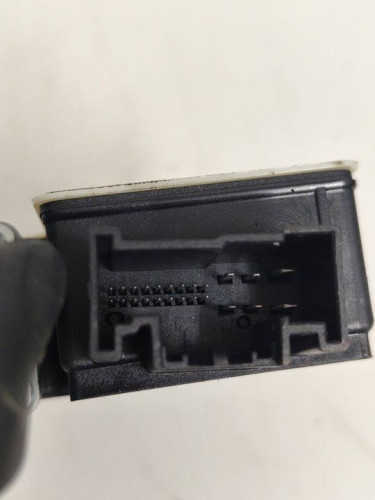  MOTOR ELEVALUNAS DELANTERO DERECHO SEAT IBIZA (KJ1) 