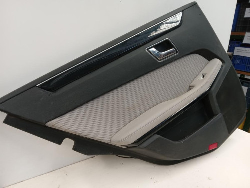 GUARNECIDO PUERTA TRASERA IZQUIERDA MERCEDES-BENZ CLASE E (BM 212) FAMILIAR 