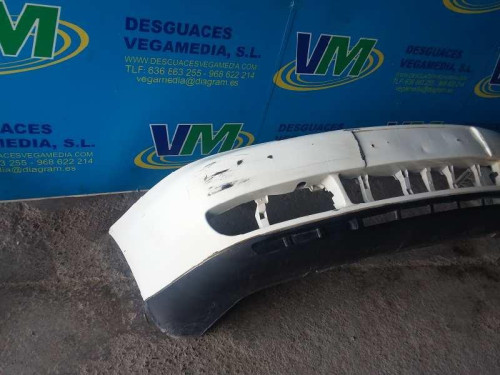 PARAGOLPES DELANTERO 