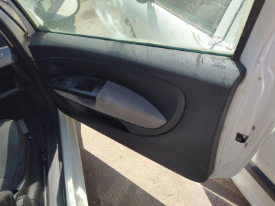 CERRADURA PUERTA DELANTERA DERECHA