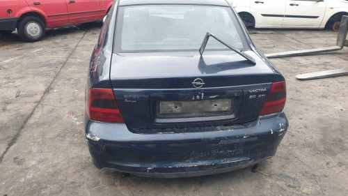 OPEL VECTRA B BERLINA — автомобиль-донор на запчасти 