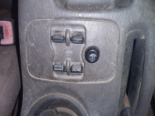 MANDO ELEVALUNAS DELANTERO IZQUIERDO JEEP CHEROKEE (KJ) 