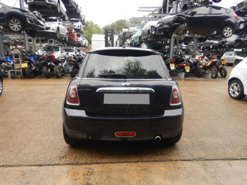  MINI MINI (R56) 