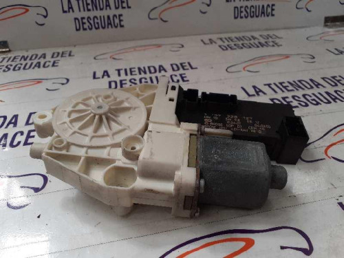  MOTOR ELEVALUNAS DELANTERO DERECHO 