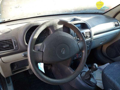RENAULT CLIO II FASE II (B/CB0)
