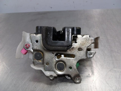 CERRADURA PUERTA DELANTERA DERECHA, NISSAN, CABSTAR