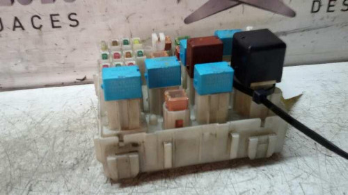 CAJA RELES / FUSIBLES Toyota RAV4 (A2) 