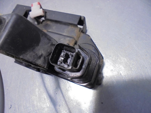 CERRADURA PUERTA DELANTERA DERECHA Ssangyong ACTYON SPORTS 