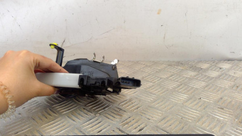 CERRADURA PUERTA DELANTERA IZQUIERDA 