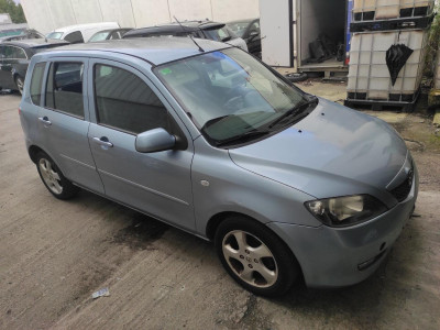 MAZDA 2 BERLINA (DY)