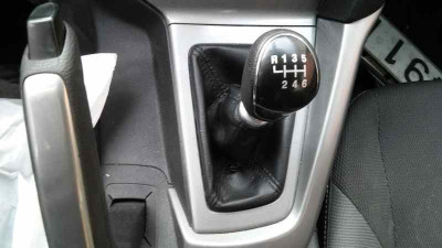FORD FOCUS BERLINA (CB8)