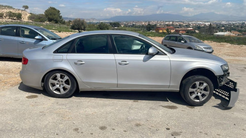 AUDI A4 BERLINA (8K2) — vehículo donante para recambios 