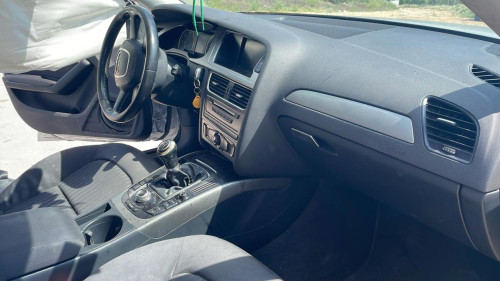 AUDI A4 BERLINA (8K2) — vehículo donante para recambios 