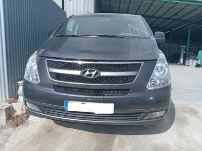 HYUNDAI H-1