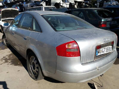 AUDI A6 BERLINA (4B2)