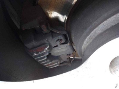PINZA DE FRENO DELANTERA DERECHA