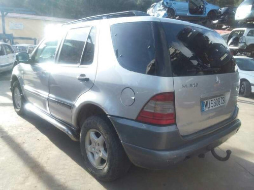 MERCEDES-BENZ CLASE ML (BM 163) 