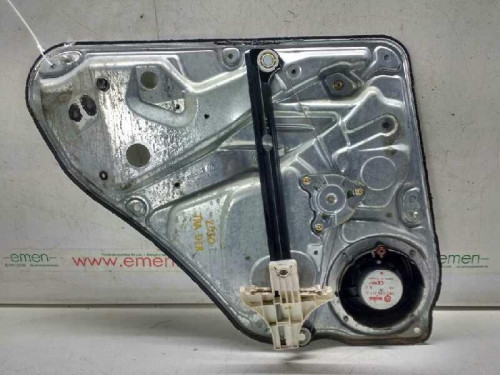  ELEVALUNAS TRASERO DERECHO VOLKSWAGEN PASSAT BERLINA (3B2) 