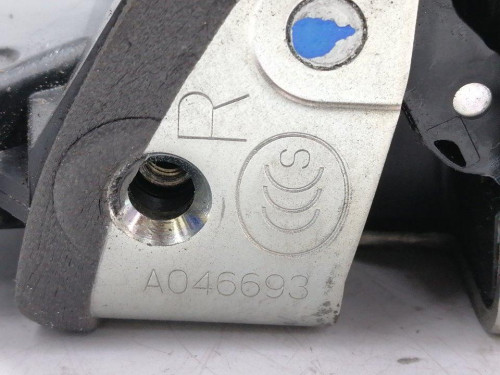  CERRADURA PUERTA DELANTERA DERECHA Toyota AVENSIS WAGON (T25) 