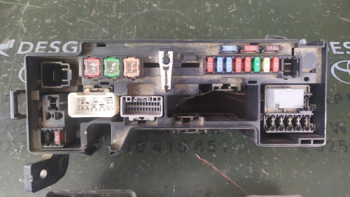 CAJA RELES / FUSIBLES TOYOTA AYGO (KGB/WNB) 