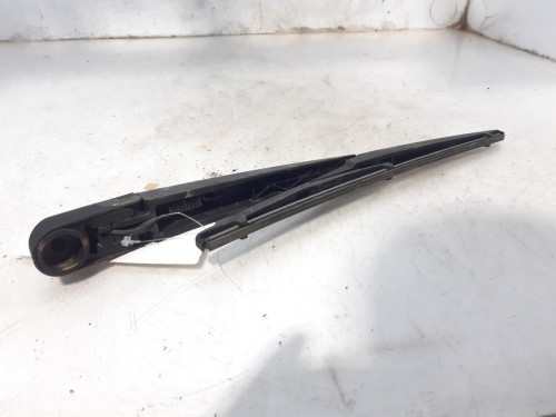BRAZO LIMPIA TRASERO TOYOTA RAV4 (A2) 