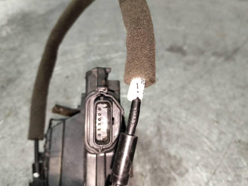 CERRADURA PUERTA TRASERA DERECHA Nissan MICRA (K14) 