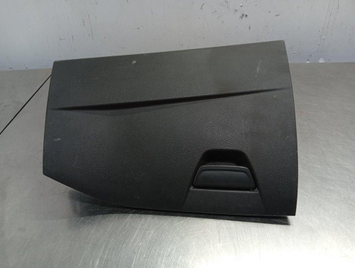  GUANTERA FORD FOCUS BERLINA (CEW) 