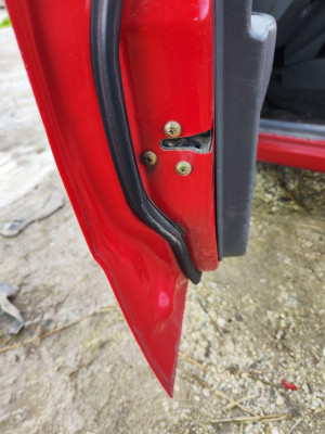 CERRADURA PUERTA DELANTERA IZQUIERDA