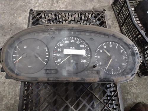 CUADRO INSTRUMENTOS Renault MEGANE I BERL./ BERL. CON PORTÓN (BA0) 