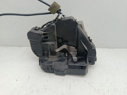CERRADURA PUERTA TRASERA IZQUIERDA Mercedes-Benz CLASE E (BM 211) BERLINA 