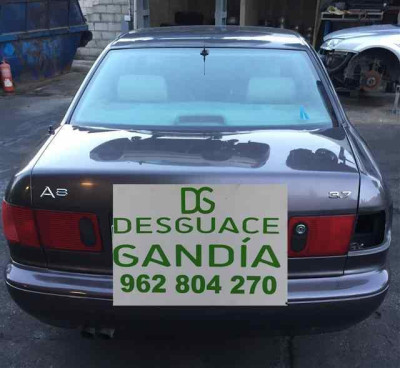 AUDI A8 (D2)