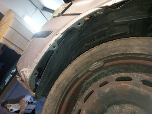 PASO RUEDA DELANTERO IZQUIERDO Mazda 323 F/S BERLINA (BJ) 