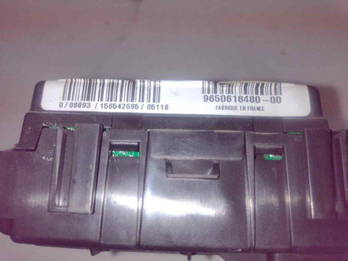  CAJA RELES / FUSIBLES CITROEN XSARA PICASSO 