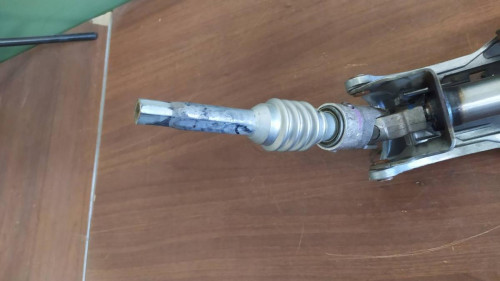 COLUMNA DIRECCION Mercedes-Benz CLASE ML (BM 164) 