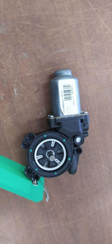 MOTOR ELEVALUNAS DELANTERO DERECHO Nissan QASHQAI (J10) 