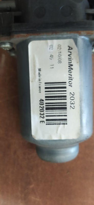 MOTOR ELEVALUNAS DELANTERO DERECHO, NISSAN, QASHQAI (J10)