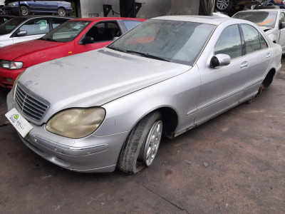 MERCEDES-BENZ CLASE S (BM 220) BERLINA