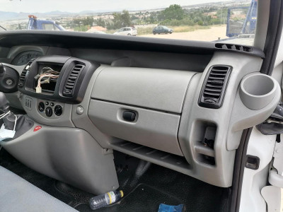 NISSAN PRIMASTAR (X83)