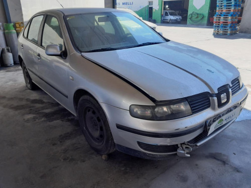 SEAT LEON (1M1) — автомобиль-донор на запчасти 