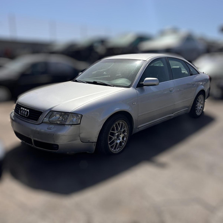 AUDI A6 BERLINA (4B2)
