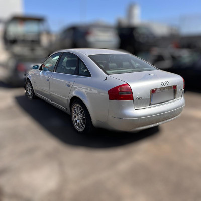 AUDI A6 BERLINA (4B2)