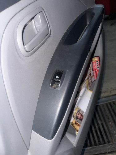 MANDO ELEVALUNAS DELANTERO DERECHO Kia PICANTO (SA) 