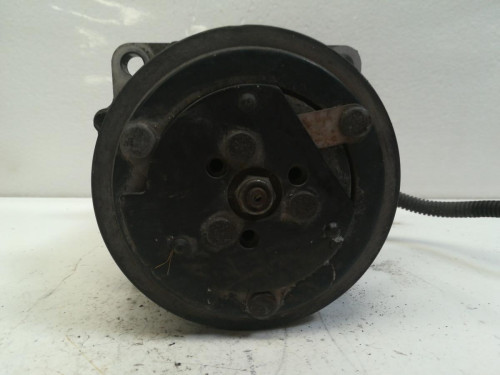  COMPRESOR AIRE ACONDICIONADO 