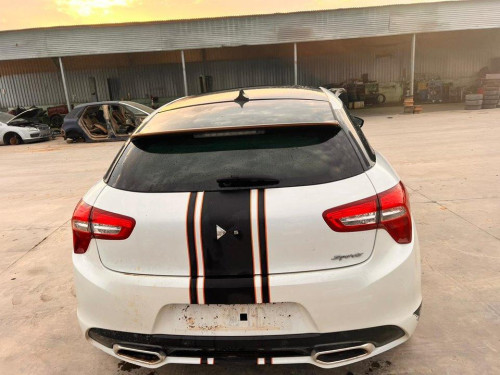  CITROEN DS5 